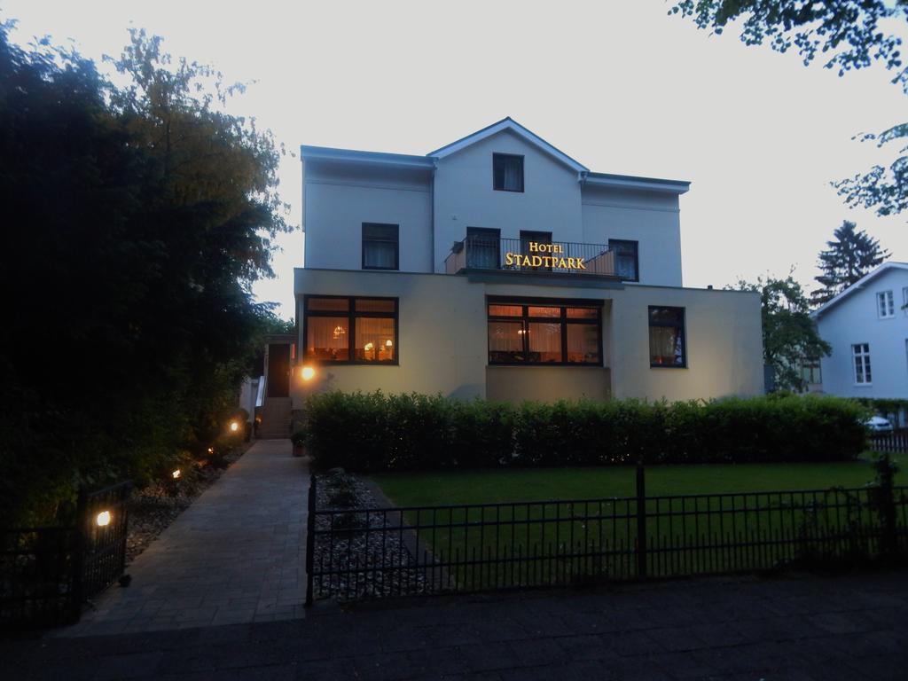 Aparthotel Stadtpark Lubeca Exterior foto